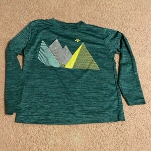 Long sleeve performance shirt